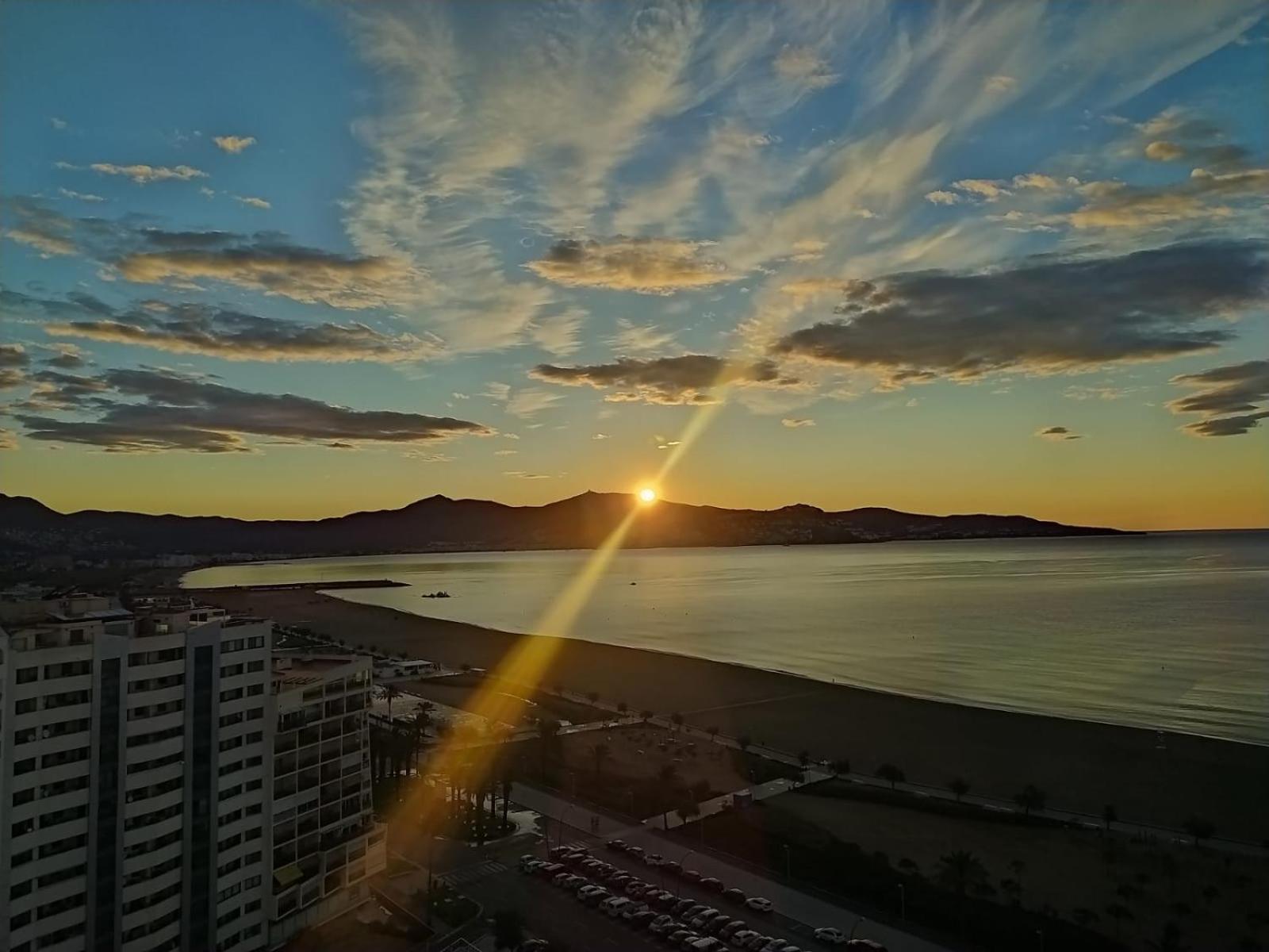 Apartamento Vistas Al Mar Aire Acondicionado Wifi Эмпуриабрава Экстерьер фото